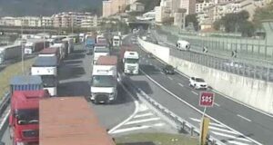 Vento forte, chiuso terminal Psa. Le criticità in autostrada