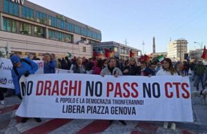 Genova, oltre 2500 in piazza contro Draghi e Green pass obbligatorio. Traffico in tilt