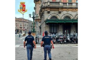 Genovese prende a calcio motorini davanti alla stazione, denunciato Era ricercato, 48enne italiano arrestato in stazione a Brignole