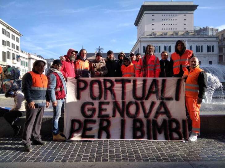 I genitori bambini disabili in piazza sotto la Regione