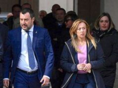 Trieste, cariche e idranti su manifestanti pacifici: Salvini e Meloni attaccano Lamorgese