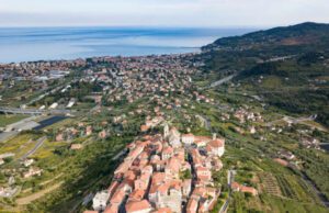 Diano Castello aderisce a Lavanda della Riviera dei Fiori Diano Castello aderisce a “Lavanda della Riviera dei Fiori”