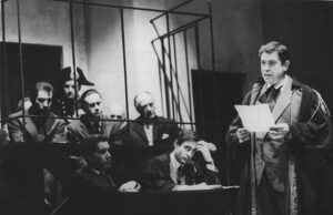 Settant’anni a Genova tra teatro e cronaca Settant’anni a Genova tra teatro e cronaca