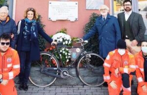 Bici di Maradona all’asta per la Croce Bianca di Albenga