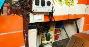 Condizioni igieniche disastrose: chiusa rosticceria in centro storico