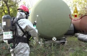Anche oggi proseguono le esercitazioni dei vigili del fuoco | Video