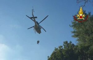 Tenta di accendere la stufa ma rimane ustionato, soccorso dai VVF | Video