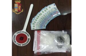 Pusher genovese con eroina e cocaina arrestato dalla Polizia Pusher genovese con eroina e cocaina arrestato dalla polizia