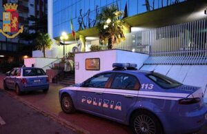 Scontri tra tifosi Spezia-Reggiana: la Polizia emette nove Daspo Scontri tra tifosi Spezia-Reggiana: la polizia emette nove Daspo