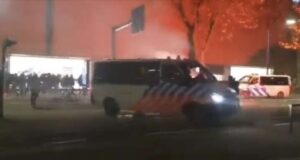 Scontri a Rotterdam, la polizia spara. 7 feriti e una ventina di arresti