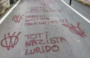 Bordighera, ancora vernice rossa no-vax: Toti nazista lurido