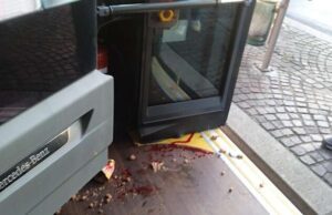 Aggredito sul bus, 40enne portato in ospedale Aggredito sul bus, 40enne portato in ospedale