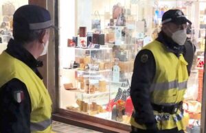 Esibisce Green pass di un’altra donna: denunciata dalla Polizia locale Norme anti Covid, dalla Polizia locale 5 sanzioni a Genova