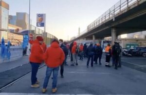 Sciopero generale Cgil e Uil: disagi in porto a Genova, i trasporti Sciopero generale Cgil e Uil, disagi in porto, i trasporti