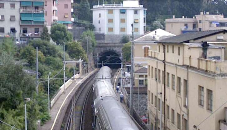 Trovato cadavere in galleria vicino alla stazione di Genova Sturla