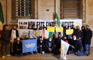 Accordo Stato-Aspi, ieri presidio sotto la Corte dei Conti a Genova Accordo Stato-Aspi, ieri presidio sotto la Corte dei Conti a Genova