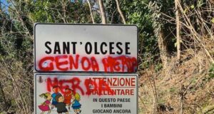La segnalazione | Cartelli stradali deturpati nella zona di Sant’Olcese