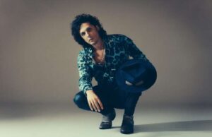 Posticipata la tournée di Ermal Meta Posticipata la tournée di Ermal Meta