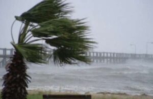 Arpal, avviso meteo per vento di burrasca forte sul Levante Vento di burrasca su Genova, sopraelevata chiusa a moto. Le altre limitazioni
