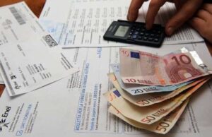 4 Mln di famiglie in crisi per le bollette 4 Mln di famiglie in crisi per le bollette