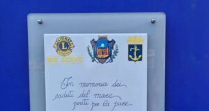 A Loano una targa per i caduti in mare