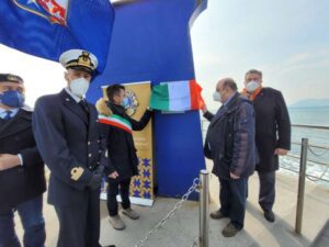 A Loano una targa per i caduti in mare