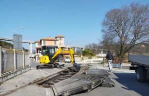 Andora, rimozione binari in corso Ad Andora rimozione binari in corso