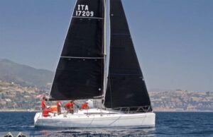 Sarchiapone Fuoriserie in testa alla flotta di Altura ad Alassio