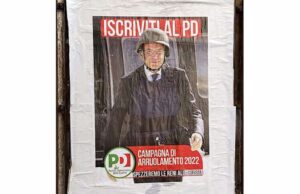 Roma, manifesti con Letta con elmetto per campagna Pd di arruolamento Roma, manifesti con Letta con elmetto per campagna Pd di arruolamento