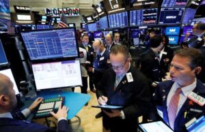 Volatilità sui mercati finanziari e guerra in Ucraina: la crescita rallenta