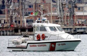 Noli, soccorsi due diportisti dalla Capitaneria di porto Noli, soccorsi due diportasti dalla Capitaneria di porto