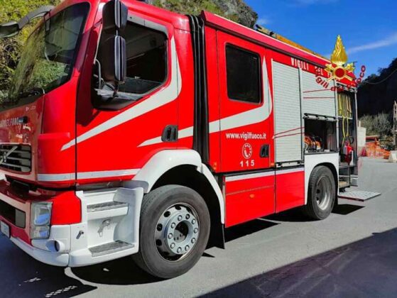 Genova, danni al tubo per lavori: fuga di gas in via Canepari