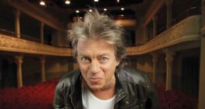 Paolo Rossi in scena a Palazzo San Giorgi
