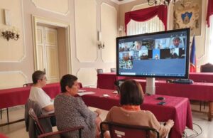 Prosegue Alassio Centolibri Un momento della riunione finale della Giuria Tecnica di Alassio Centolibri