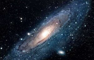 Scattata la fotografia del buco nero al centro della Via Lattea