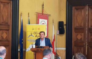 Oleoturismo: una nuova frontiera per la filiera olivicola della Liguria Oleoturismo: una nuova frontiera per la filiera olivicola della Liguria