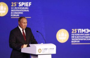 Putin: ecco perché costretti alla guerra. Becchi: non è un criminale, UE succube Usa