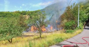 A fuoco cascina a Busalla, fiamme spente dai VVF