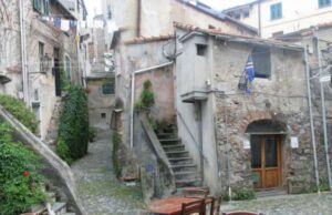 Ad Albissola Marina in scena L’Amore è un atti(m/c)o Pozzo Garitta-Albissola Marina