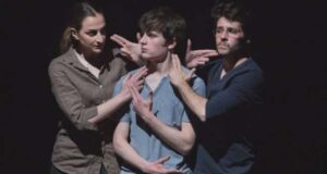 Tre-Spettacolo teatrale