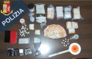 Trovato con la droga e 83mila euro: arrestato dalla Polizia a Savona