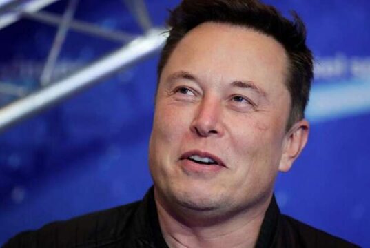 Twitter, Musk ripristina parte degli account banditi Musk: Umanità come sonnambuli verso la III Guerra Mondiale