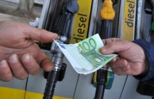 Caro carburanti, congelato sciopero 25 e 26 gennaio. Tregua benzinai-Governo