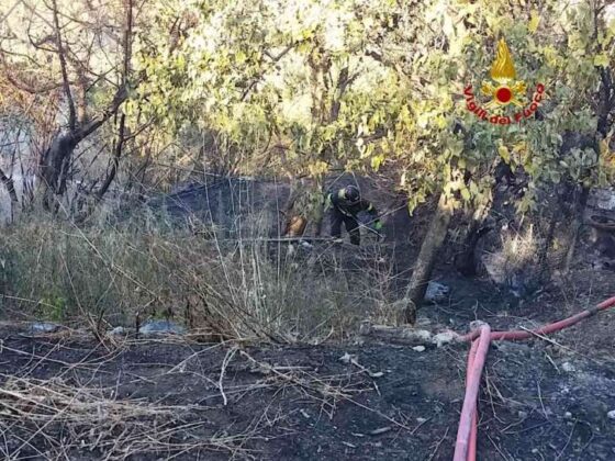 Spento definitivamente l’incendio alle spalle di Pra’