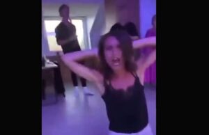 Polemica per il video del premier finlandese scatenata ad un party Polemica per il video del premier finlandese scatenata ad un party