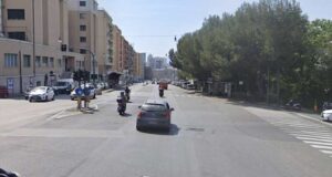 Bus in corso Gastaldi contro muretto: autista in ospedale