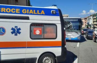 Corso Europa, moto a terra: due i feriti