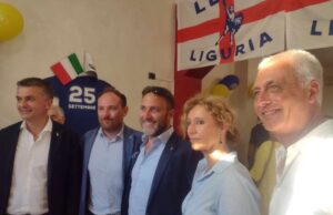 Sanremo, inaugurato point elettorale della Lega