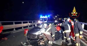 Frantale fra due auto in Val Fontanabuona: 2 feriti all'ospedale