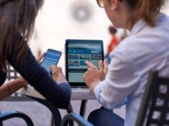 Digitizzalizzazione multisettoriale. Trasformazione di procedure ed esperienze attraverso il mondo digitale Digitizzalizzazione multisettoriale. Trasformazione di procedure ed esperienze attraverso il mondo digitale